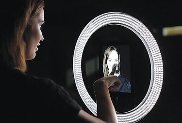 GIFGIF-USER-RING-LIGHT-hi-res_v2.jpg